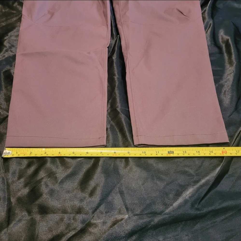 New Lululemon Carpenter pants,Team Canada,Limited Edition - Picture 9 of 16
